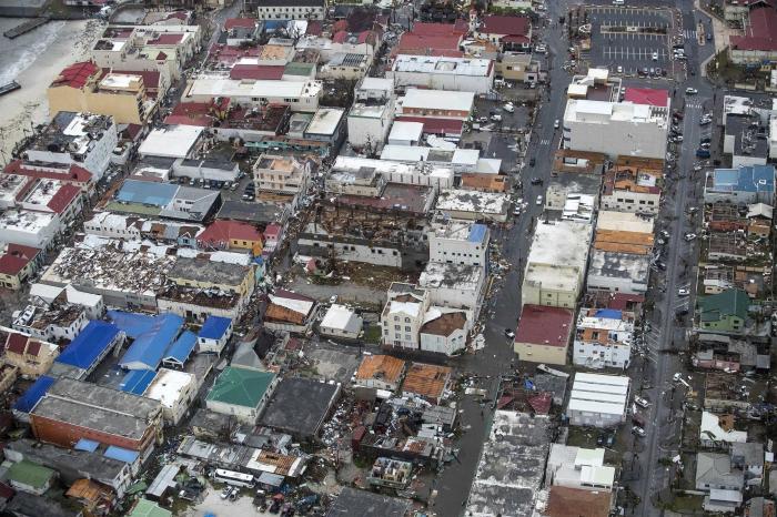 Seis vídeos con los que seguir el impacto del huracán Irma en EEUU