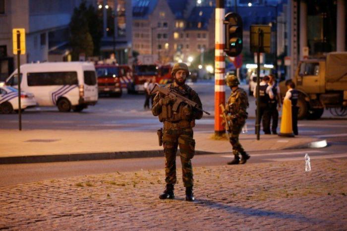 Un hombre muere en Bruselas tras atacar a un grupo de militares con un cuchillo