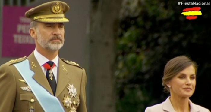 Arrimadas ve "indecente" que Sánchez se apoye en quienes "humillan" al Rey