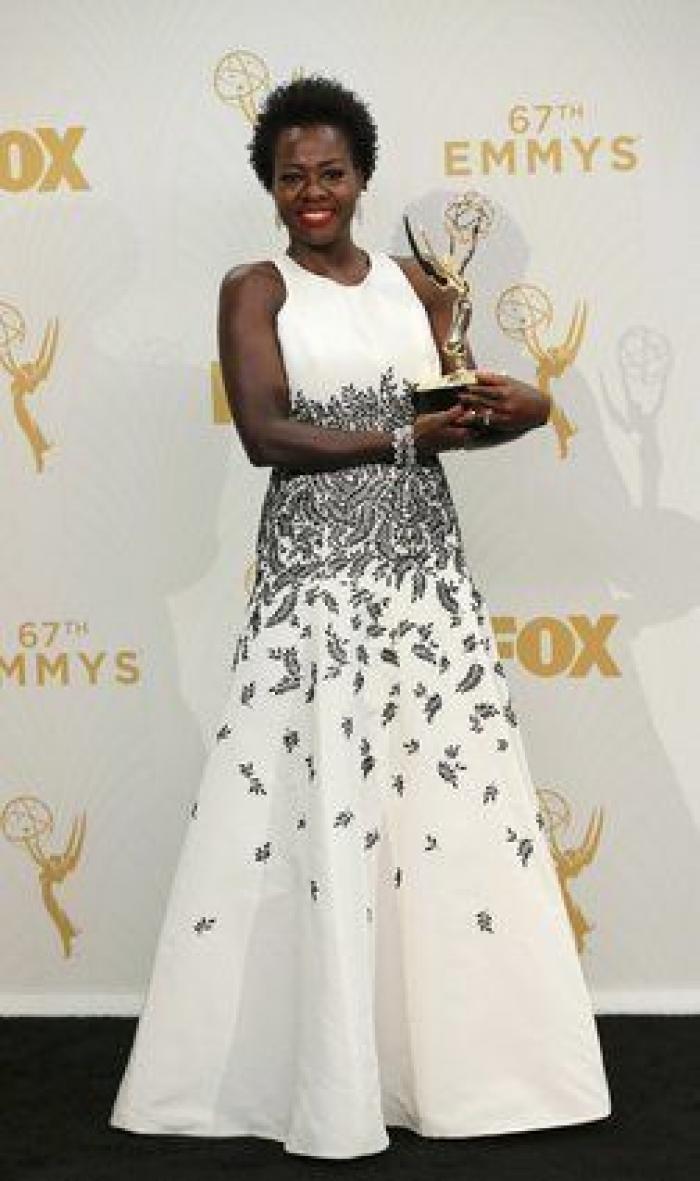 Los mejores vestidos de los Emmy 2015: del mono verde de January Jones al vestido blanco de Viola Davis