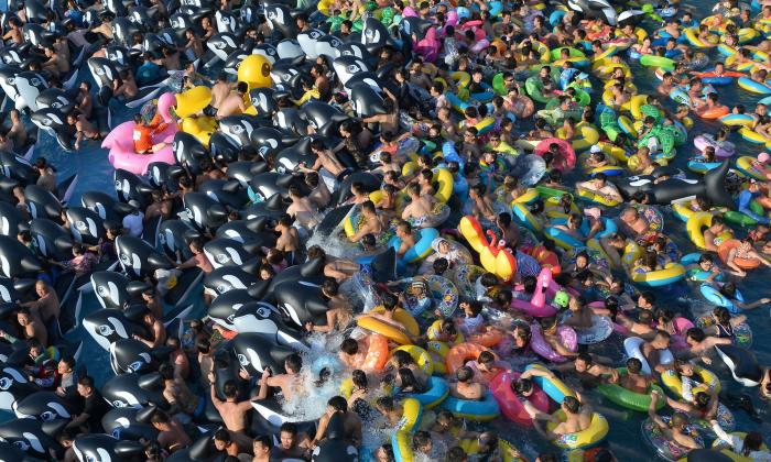 China a 32 grados, o cómo no quejarte nunca más de la piscina de tu barrio