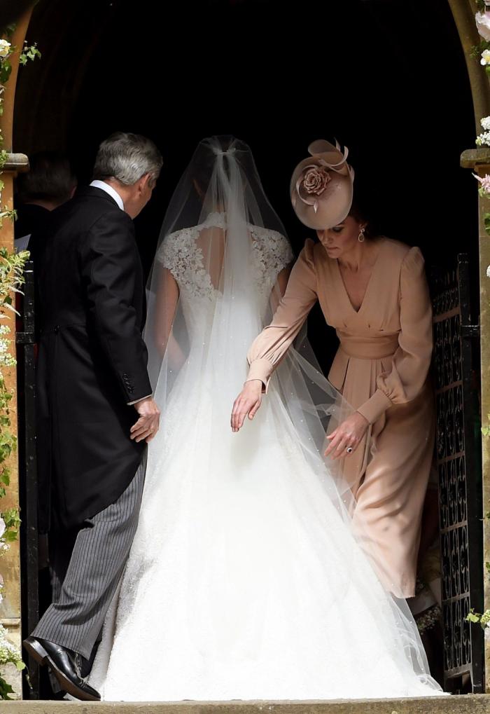 El vestido de Pippa Middleton en Wimbledon o cómo llevar transparencias con elegancia