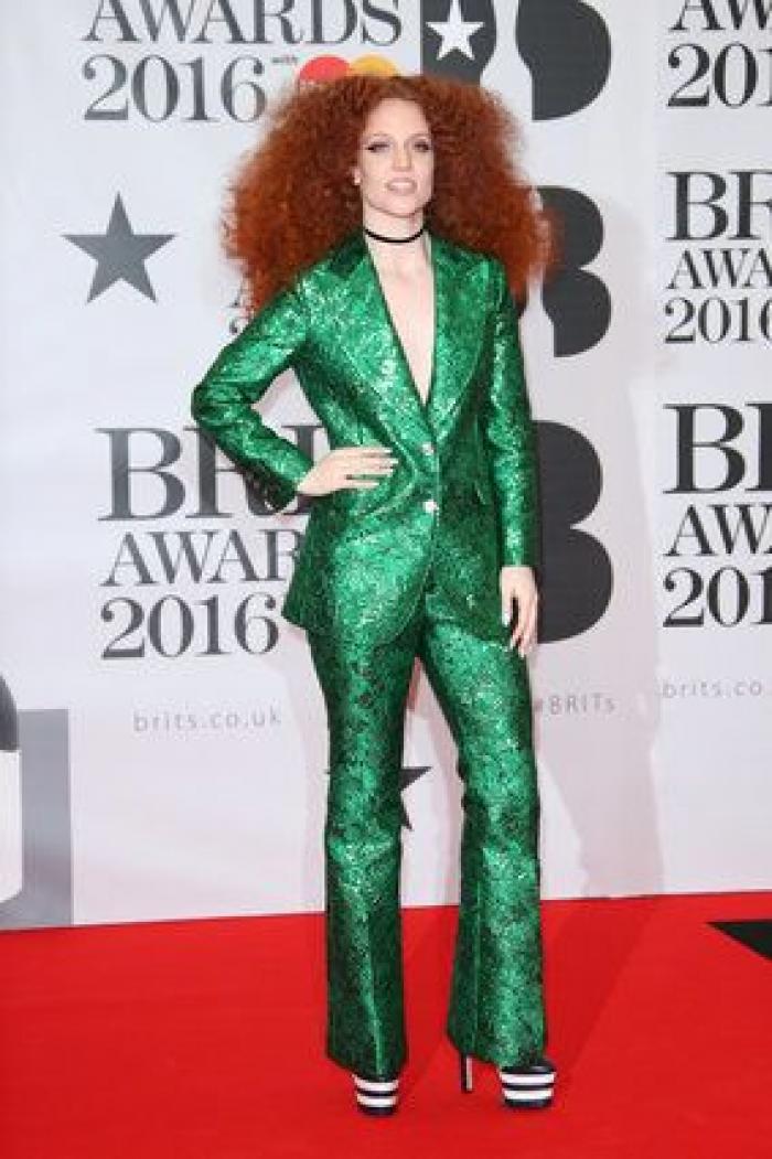 Adele se corona como la reina de la música británica en los Brit Awards