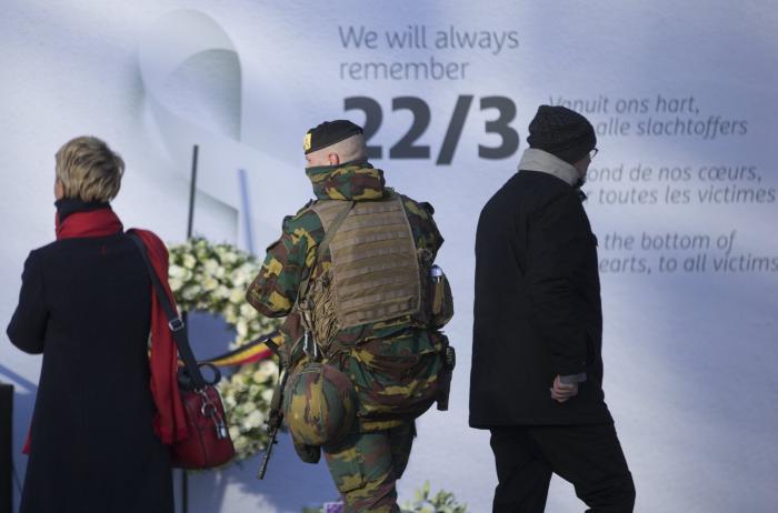 Unidad y sobriedad: Bruselas planta cara al dolor y al miedo (FOTOS)