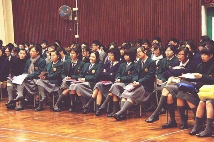 ¿Cómo son los uniformes de los colegios de todo el mundo?