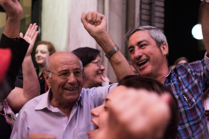 Sánchez e Iglesias se mensajean por Telegram tras la moción contra Rajoy