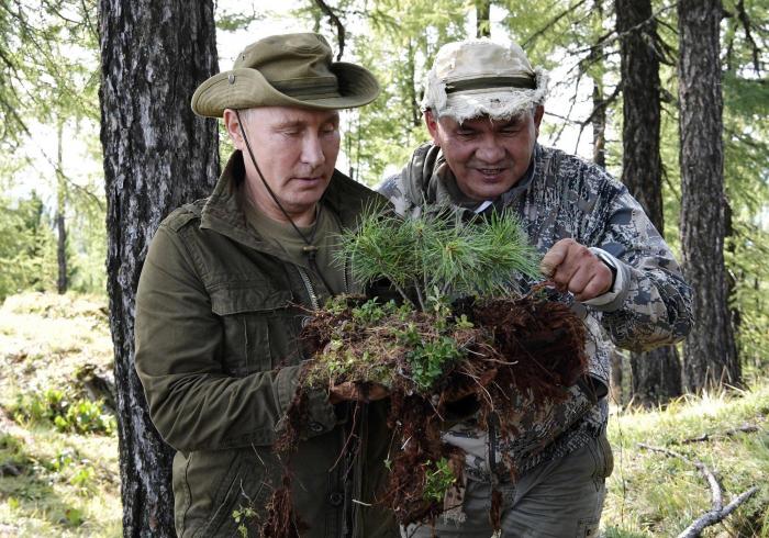 Los posados veraniegos de Putin a lo ‘Indiana Jones’