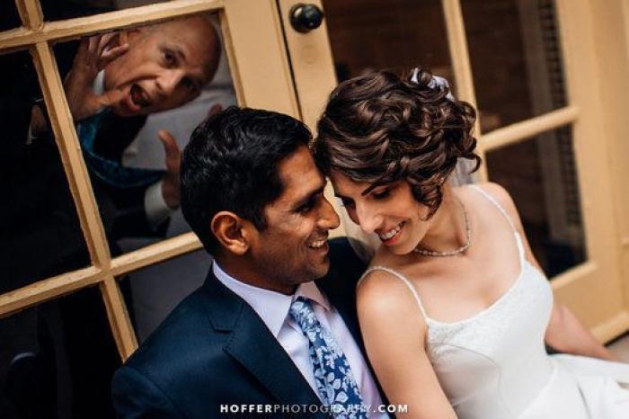 17 'photobombs' en bodas que llegaron justo a tiempo