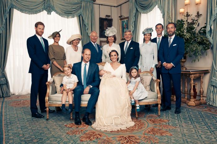 Las imágenes oficiales del bautizo del príncipe Luis, hijo del príncipe Guillermo y Kate Middleton