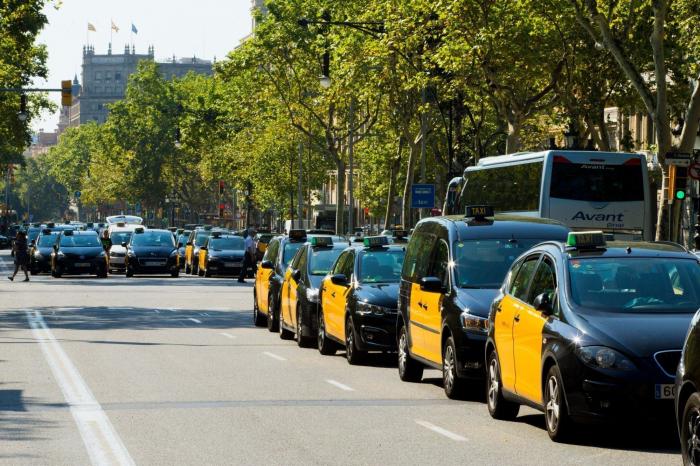 Los taxistas mantienen la huelga al no llegar a un acuerdo con el Ministerio de Fomento