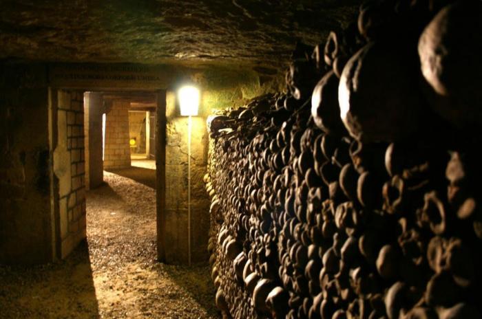 Siete túneles escalofriantes que han marcado la historia