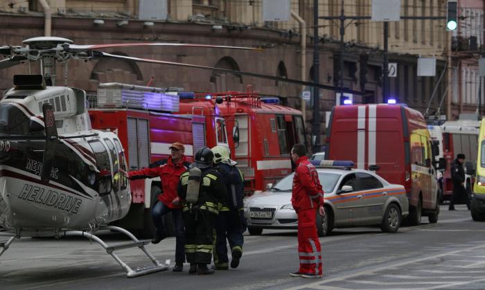 El maquinista del metro de San Petersburgo en el que ocurrió la explosión no detuvo el tren hasta llegar a la estación