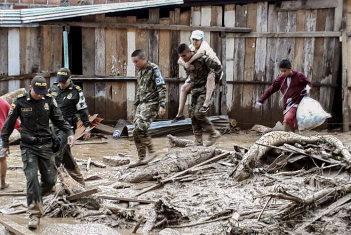 Al menos 154 muertos tras una avalancha al sur de Colombia