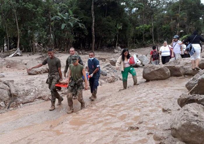 Cruz Roja busca a tres españoles desaparecidos en la zona de la avalancha en Colombia