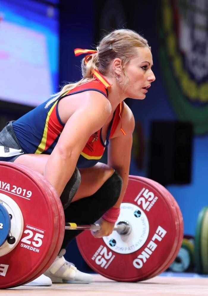 Lydia Valentín se cuelga la plata mundial en la categoría de 81 kilos