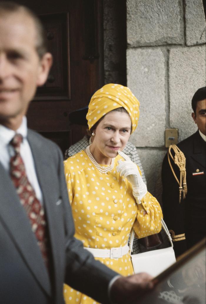 Isabel II: cuando la monarquía se convirtió en icono pop