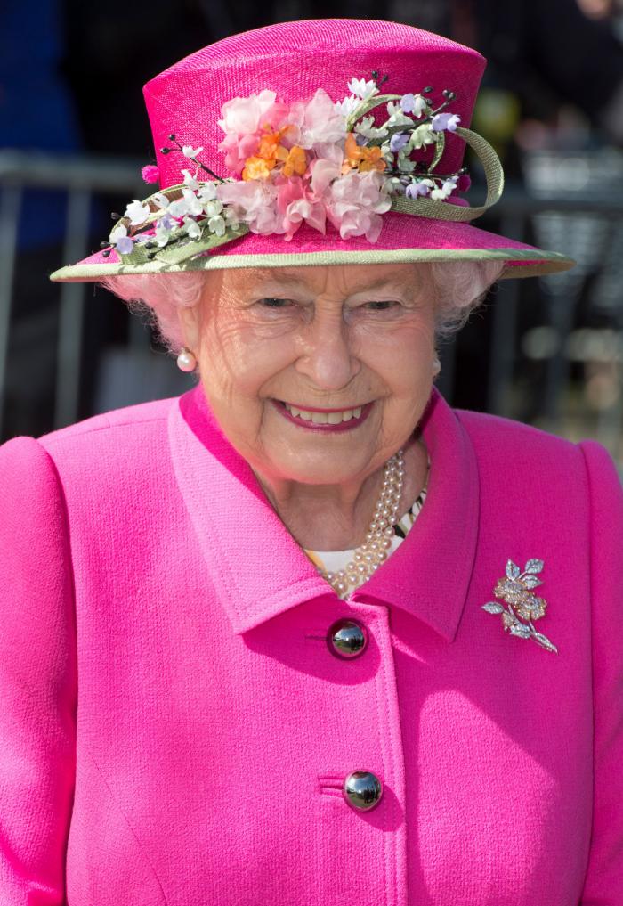 La Casa Real británica ha invitado al rey emérito al funeral de Isabel II, según Carlos Herrera