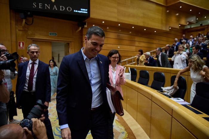 Sánchez y Feijóo incorporan a la reunión a Bolaños y Pons, los negociadores para renovar el CGPJ