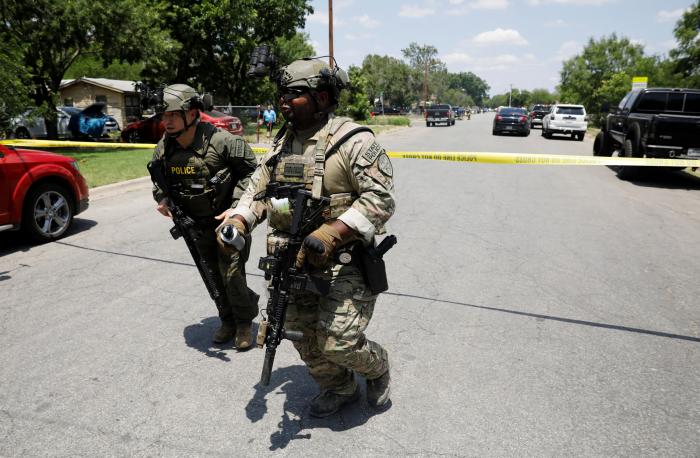 Dos tiroteos con al menos dos muertos y "múltiples disparos" zarandean de nuevo a EEUU