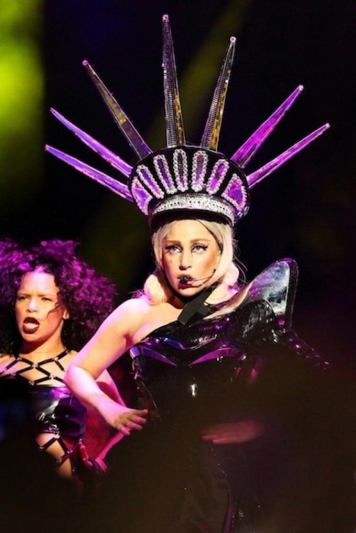 Lady Gaga 'copia' a Penélope Cruz en su reportaje para 'Vogue'