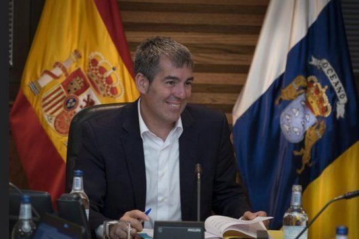Rajoy recibe a Coalición Canaria para sondear apoyos a su investidura