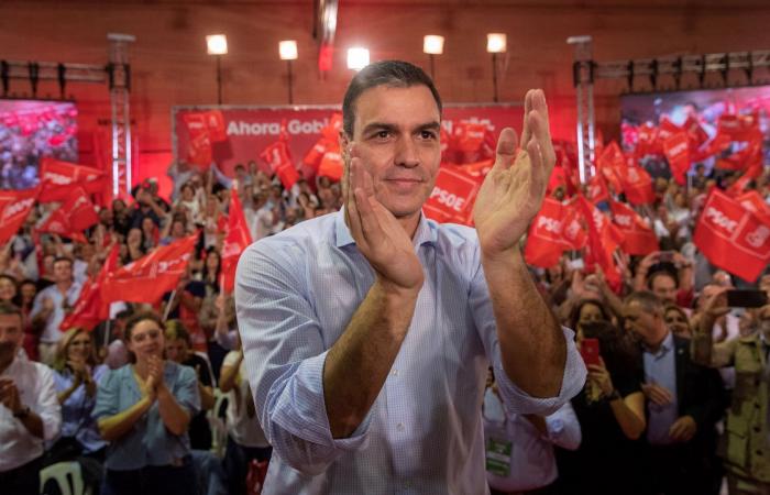 El PSOE se estanca y la ultraderecha sube a la tercera posición, según dos sondeos