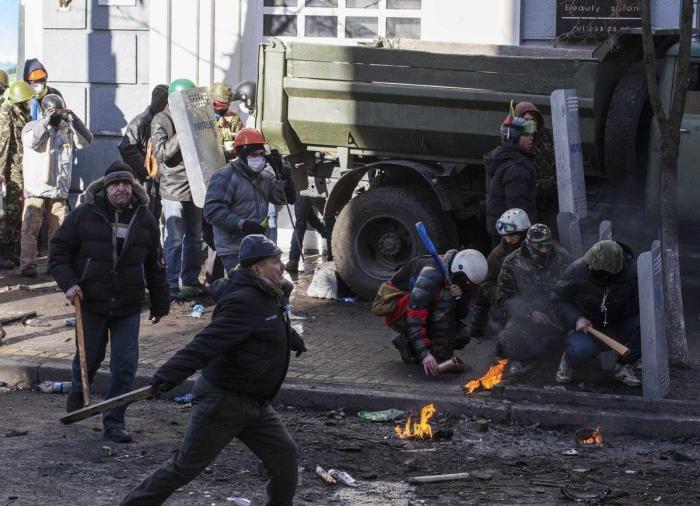 Ucrania: "La tierra arderá bajo los pies de los separatistas"