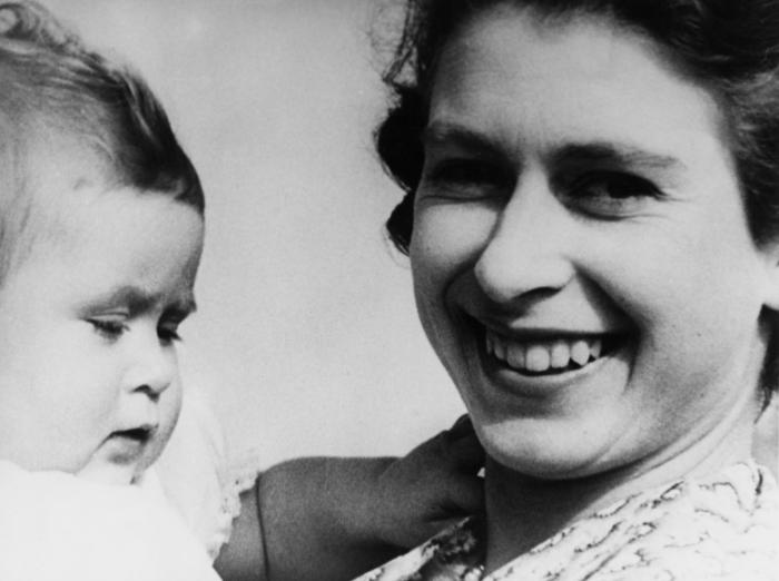 El príncipe Harry rompe su silencio tras la muerte de Isabel II: "Gracias por tu sonrisa contagiosa"