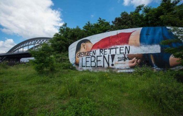 Destrozan el grafiti en homenaje al pequeño Aylan en Frankfurt