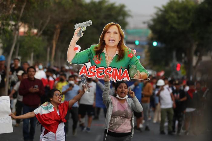 Las protestas contra Dina Boluarte toman Lima mientras crecen los bloqueos en el resto de Perú