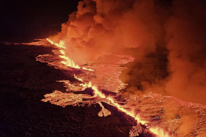 El volcán de Grindavik, en Islandia, entra en erupción después de meses de terremotos