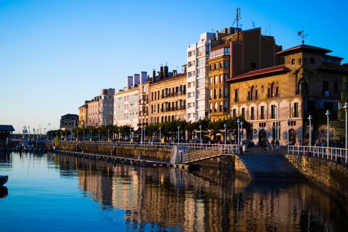 11 ciudades españolas de menos de 500.000 habitantes donde pasar un fin de semana irrepetible