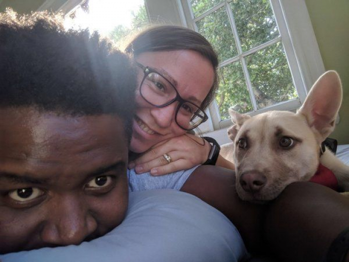 Negro', el perro que busca familia en LinkedIn tras la muerte de su dueño