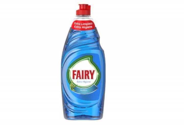 escucha saltar En marcha Fairy o Mistol? Este es el mejor detergente para lavar a mano, según la OCU