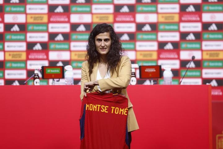 Fútbol Femenino / España / Liga /Europa clubs  - Página 8 Presentacion-de-montse-tome-como-seleccionadora-femenina