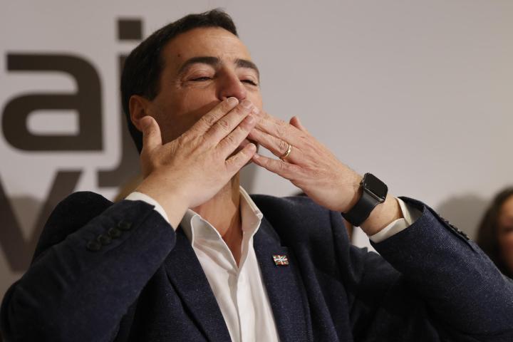 noticiaspuertosantacruz.com.ar - Imagen extraida de: https://www.huffingtonpost.es//politica/el-voto-cera-altera-reparto-escanos-elecciones-vascas.html