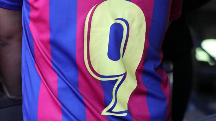 El desorbitado precio de la camiseta Motomami con la que el Barça jugará 'El Clásico' el domingo