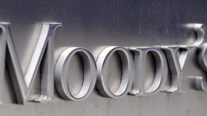 Moody's rebaja por el rescate la nota de España tres escalones