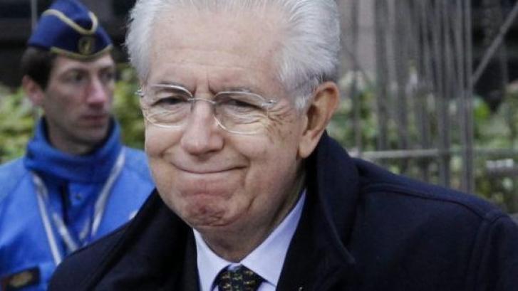 Monti dimite e Italia se prepara para pasar al centro de las dudas europeas