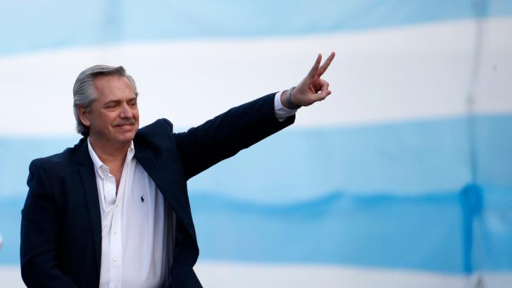 Alberto Fernández asume la presidencia de Argentina prometiendo frenar la 