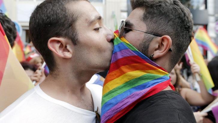 El Senado de Estados Unidos aprueba una ley para blindar el matrimonio homosexual
