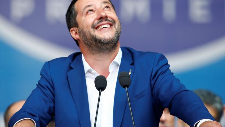 El tuit de Salvini tras la sentencia de Estrasburgo que le obliga a dar cobijo a niños gitanos