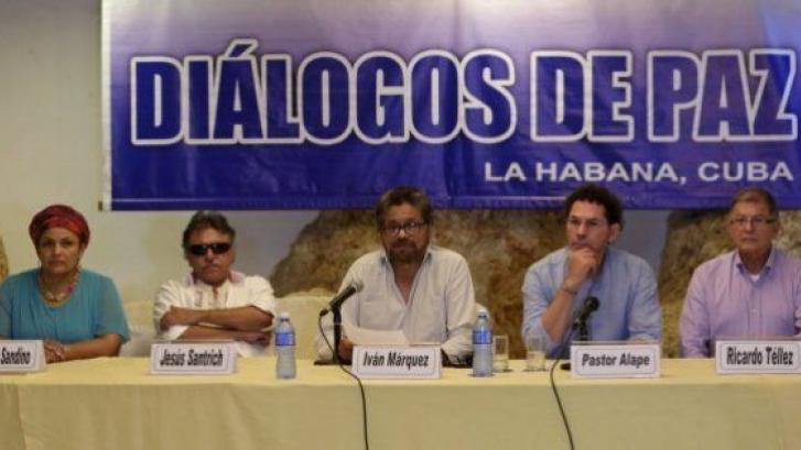 El Gobierno y las FARC anuncian un acuerdo para buscar a los desaparecidos durante el conflicto