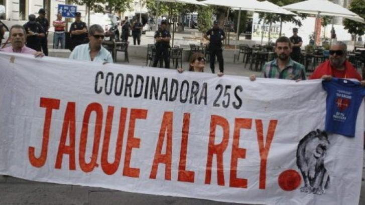 La Coordinadora 25-S presenta 'Jaque al rey' instando a 