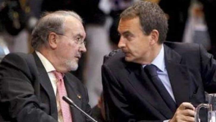 Solbes dice que advirtió a Zapatero de la crisis en 2009 pero que éste le ignoró