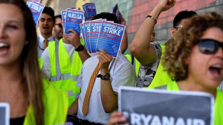 Los tripulantes de cabina de Ryanair extienden la huelga hasta enero