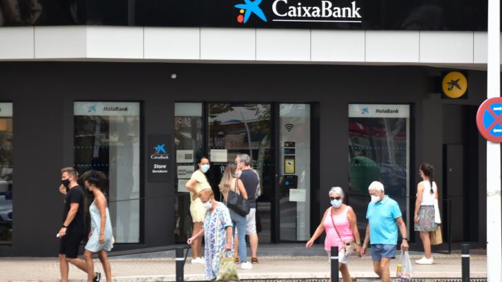 CaixaBank quiere despedir a 8.291 empleados, el mayor ERE de la historia de la banca