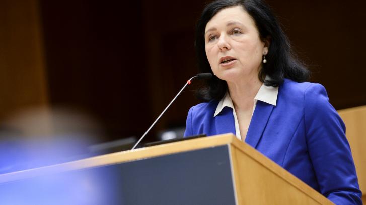 Bruselas avala que la limitación al Poder Judicial en funciones está 