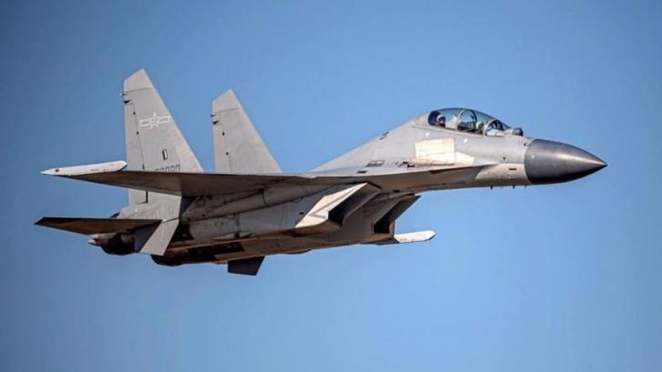 Taiwán denuncia una nueva incursión de 27 aviones militares chinos en su zona de defensa aérea