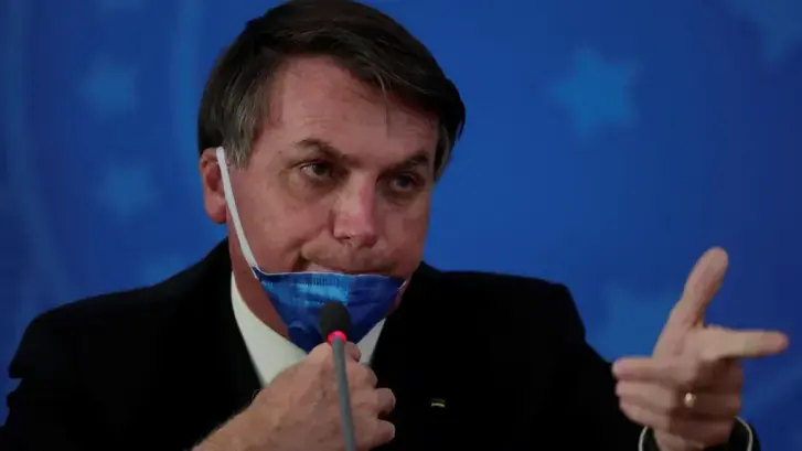 Bolsonaro amenaza con sacar a Brasil de la OMS por su 
